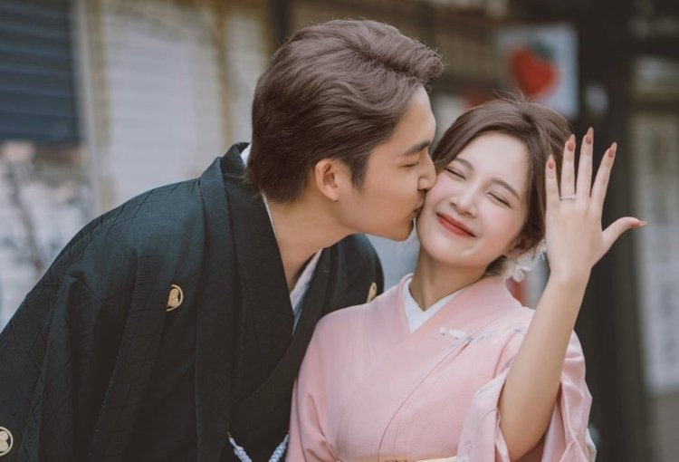 Hóa ra Ngọc Huyền đã yêu Đình Tú từ cách đây 2 năm, là người chủ động tán tỉnh mới hot