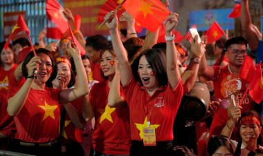 Tặng 100.000 đồng/người cho toàn dân ăn Tết Độc lập