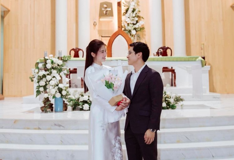 Á hậu Chế Nguyễn Quỳnh Châu lấy chồng gia thế khủng