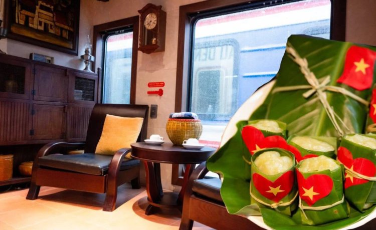 Chính thức ra mắt đoàn tàu 2 tầng "Hà Nội 5 cửa ô": Lần đầu tiên hành khách có thể vừa đi tàu vừa nghe hát xẩm!