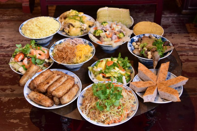 Cỗ Bát Tràng vừa thành Di sản văn hóa phi vật thể Quốc gia có gì hấp dẫn?