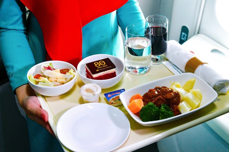 Vietnam Airlines tung "sít rịt" nhân dịp kỷ niệm 80 Năm Quốc khánh 2/9
