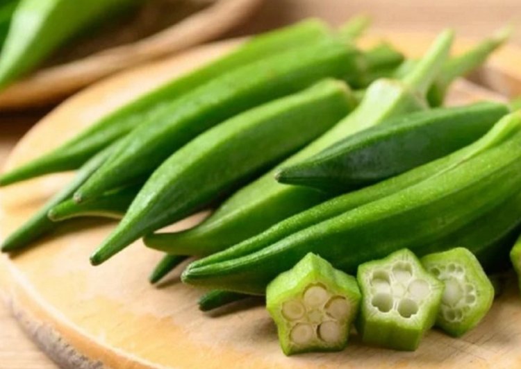 Tôi đã dùng thứ nước nhờn nhụa từ đậu bắp để ngăn tóc rụng "như lá mùa thu", 3 tháng sau điều bất ngờ đến