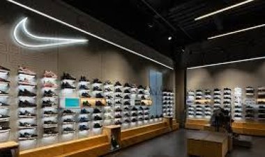 Doanh thu giảm gần mạnh nhất 40 năm, Nike vùng vẫy tìm cách thoát khỏi ‘năm thảm họa’