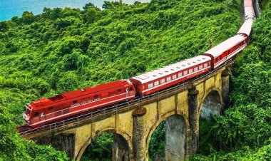 Có gì ở đoàn tàu hạng sang đi dọc Việt Nam, giá vé tới 220 triệu đồng/người: tổng hành trình 8 ngày 7 đêm xuyên Việt, dịch vụ sang xịn như khách sạn 5 sao