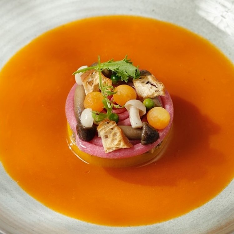 Tại sao thực đơn 10 món chay này lại có giá gần 2 triệu đồng/người?