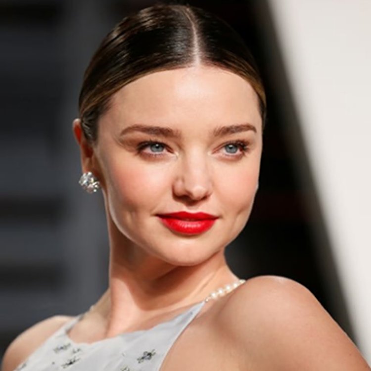 Nước ép cần tây – “Thần dược” trẻ hóa làn da của thiên thần Victoria’s Secret – Miranda Kerr